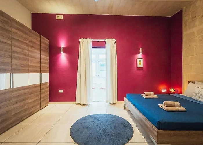Charming 2-bedroom In The Heart Of La Lägenhet Valletta