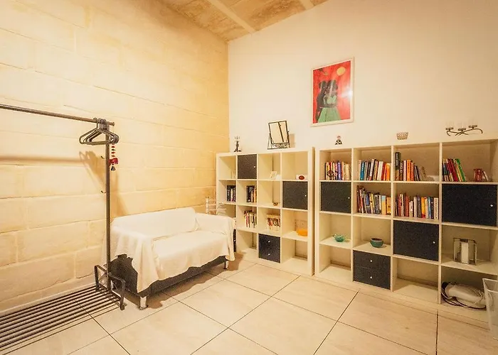 Charming 2-bedroom In The Heart Of La Lägenhet Valletta