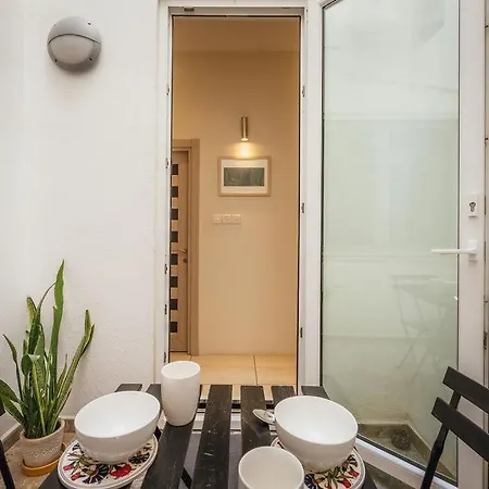 Charming 2-bedroom In The Heart Of La Apartment Valletta