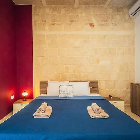 Charming 2-bedroom In The Heart Of La