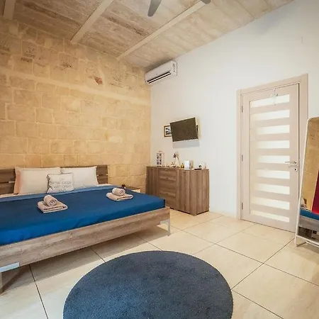 Apartment Charming 2-bedroom In The Heart Of La *